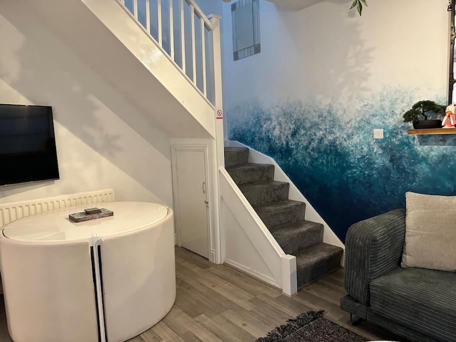 Quirky Town Centre Hideaway Villa Лемингтън Спа Екстериор снимка